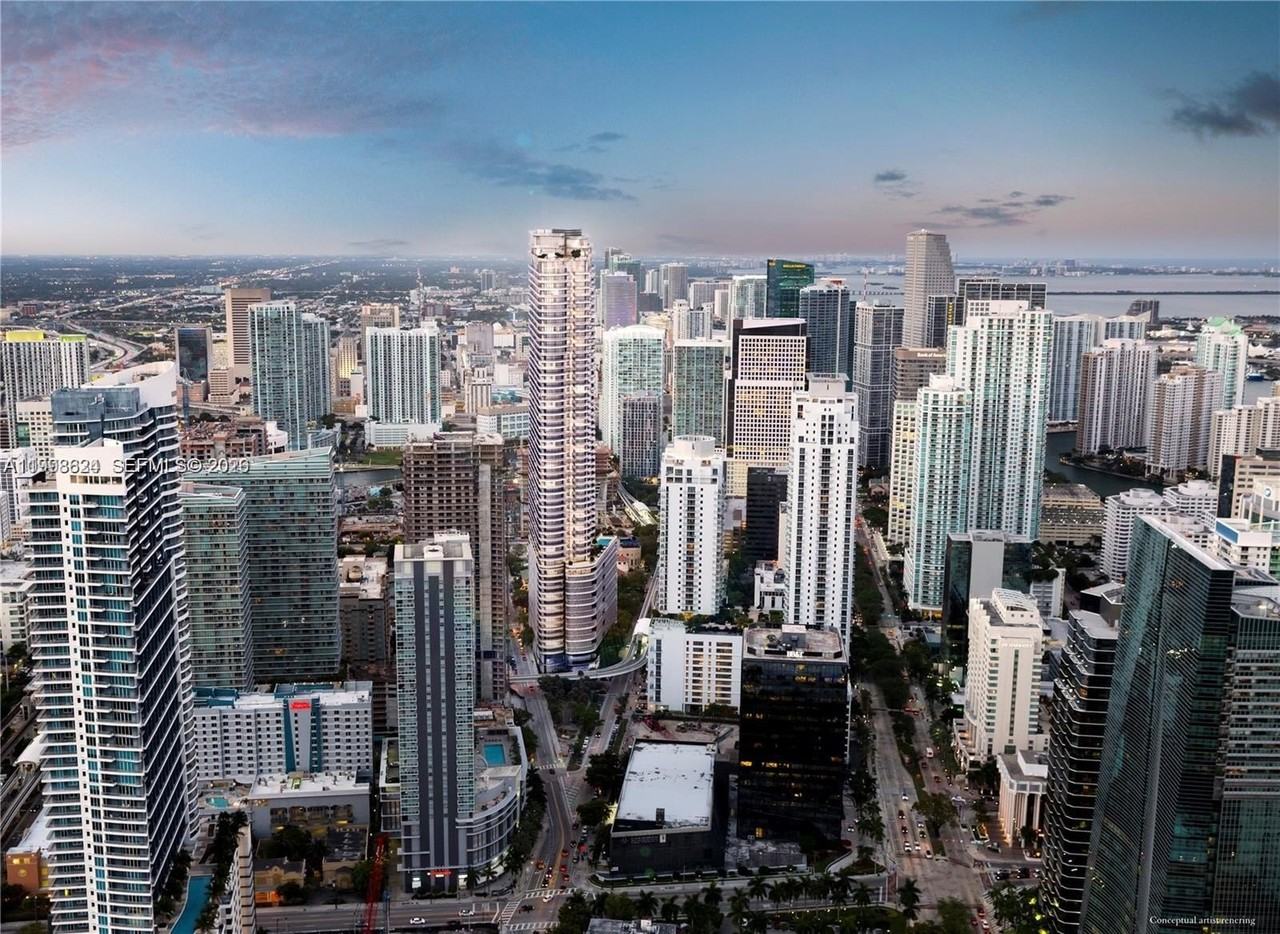 1000 Brickell Plz - Photo 2 of 50