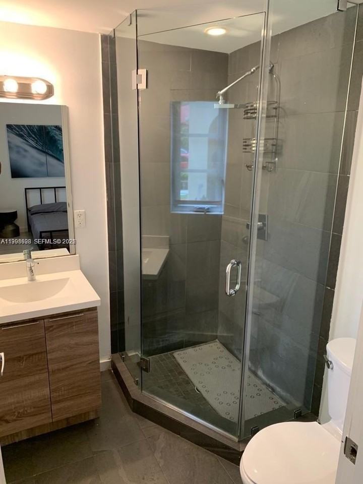 1450 Meridian Ave #105 - Photo 5 of 18