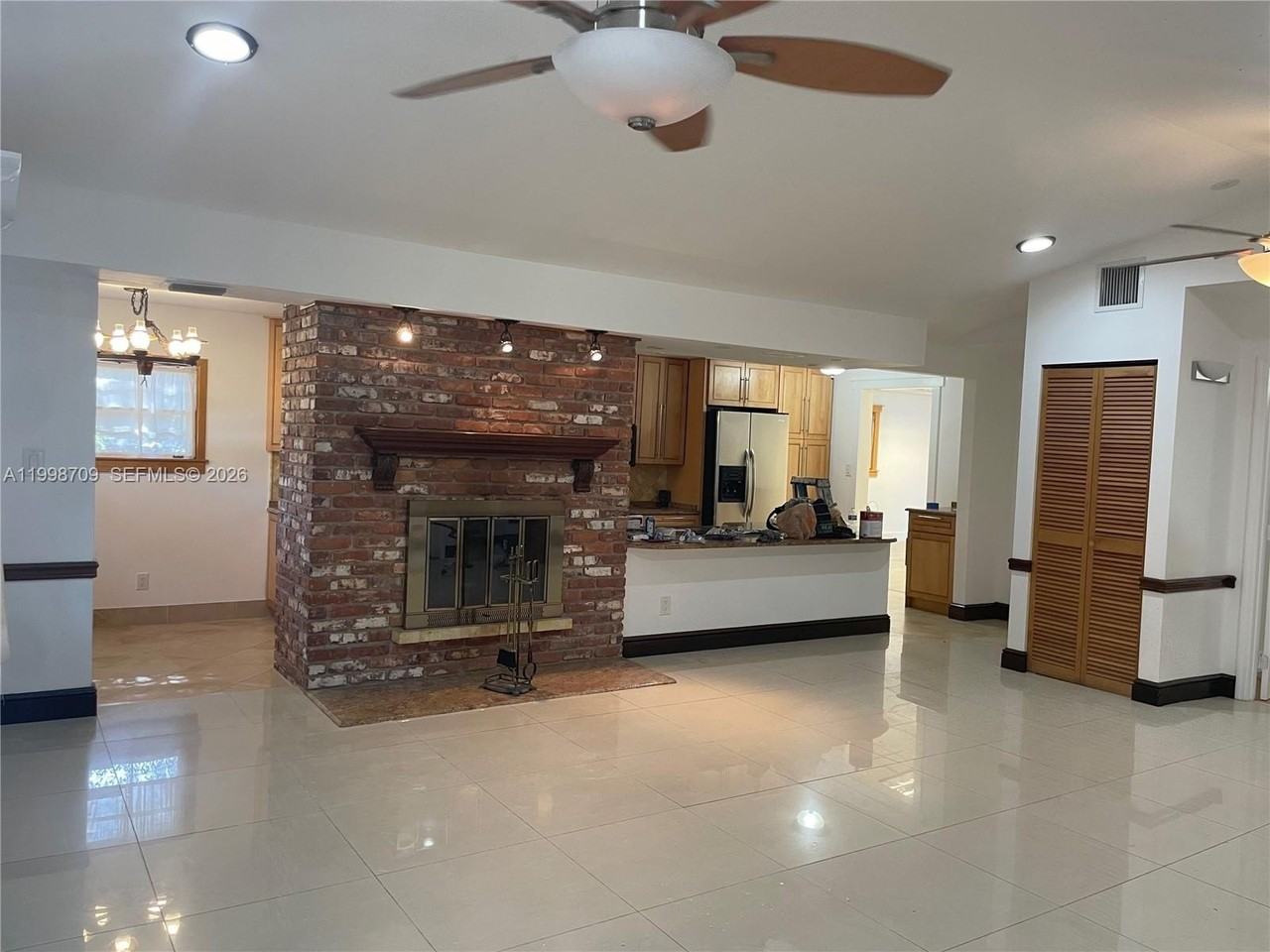 258 Sw 1st Ct - Photo 2 of 26