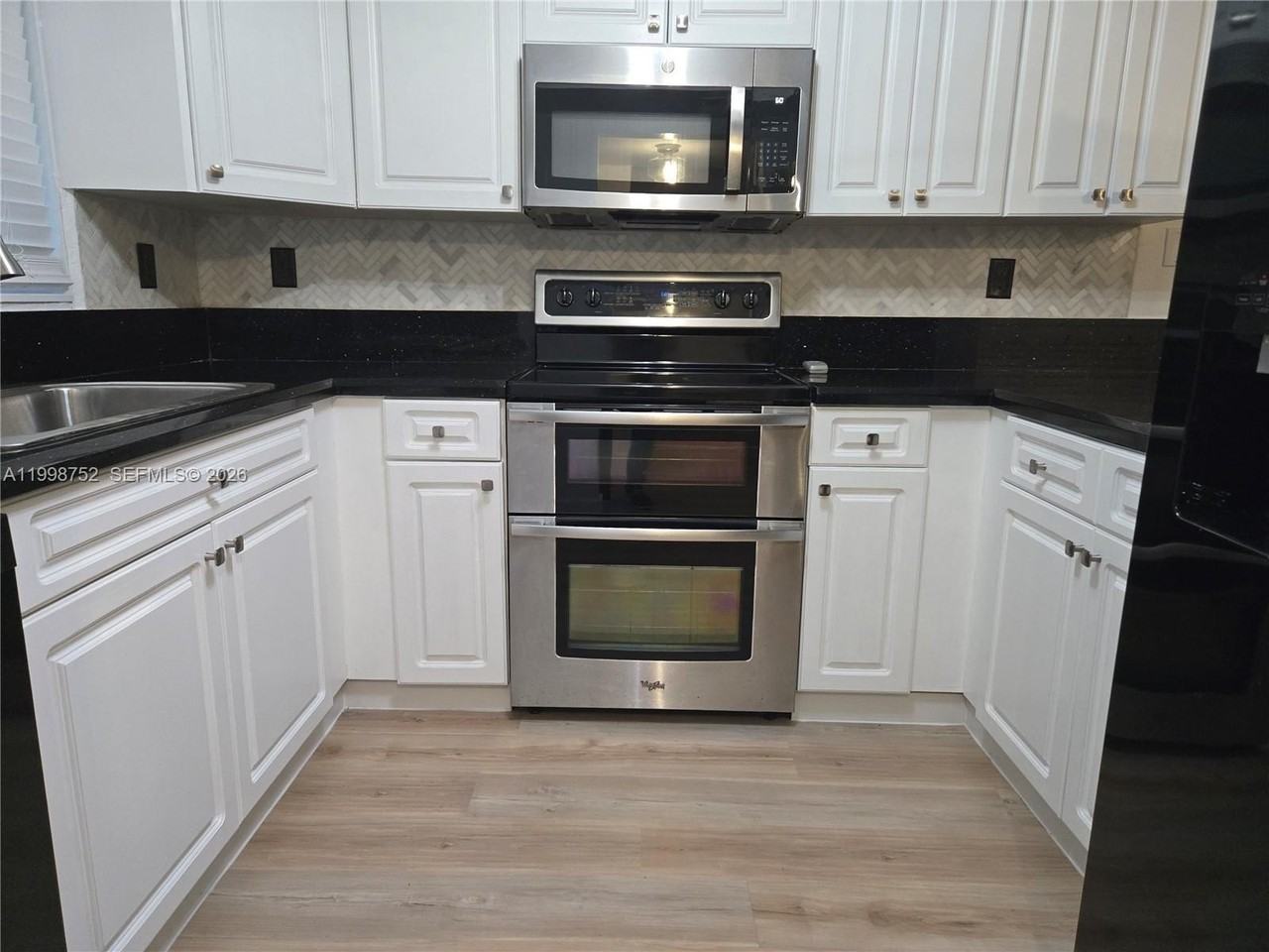 11091 Nw 7th St #104 - Photo 4 of 28