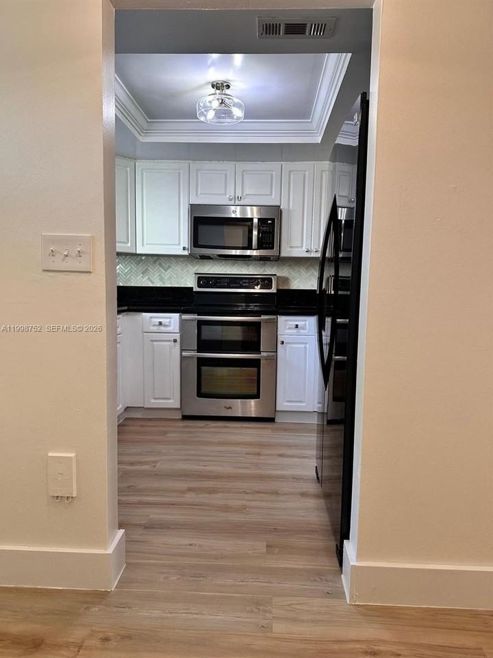 11091 Nw 7th St #104 - Photo 5 of 28