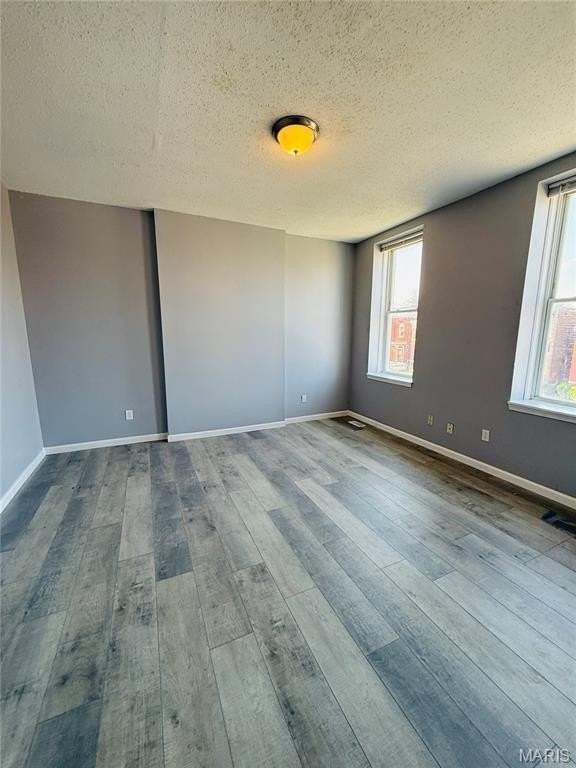 5345 Wells Ave #2ndFL - Photo 4 of 19