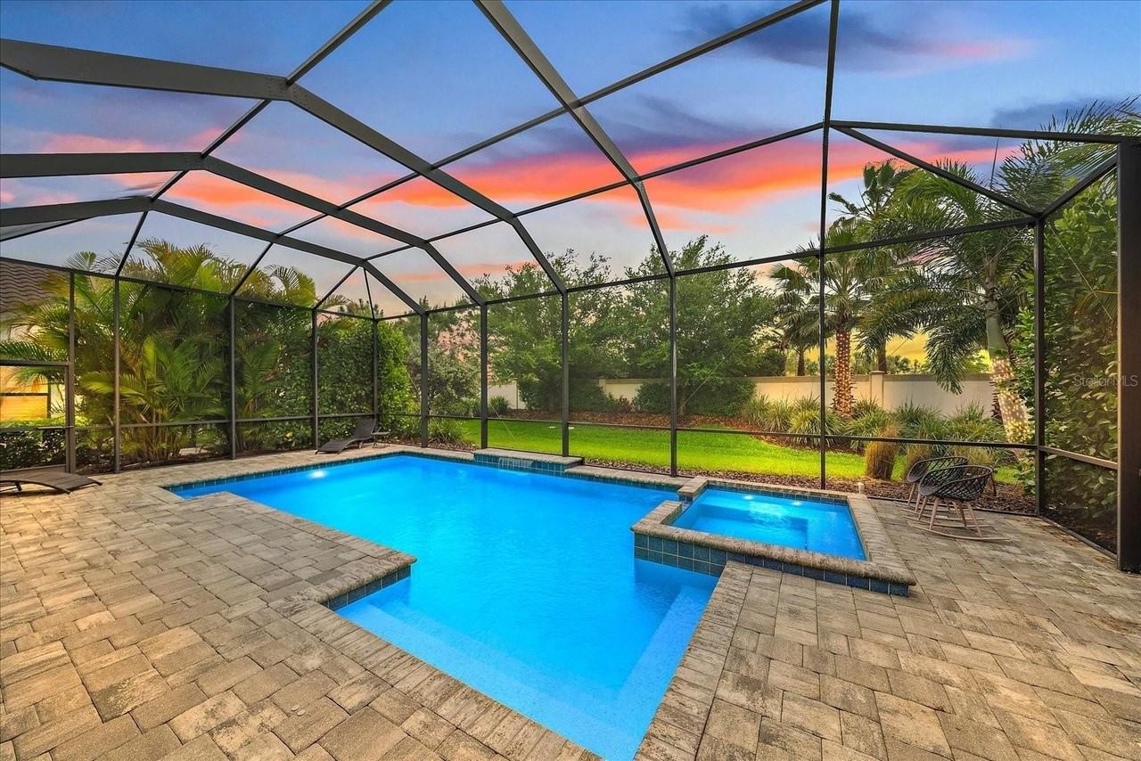 208 Corelli Dr - Photo 4 of 50