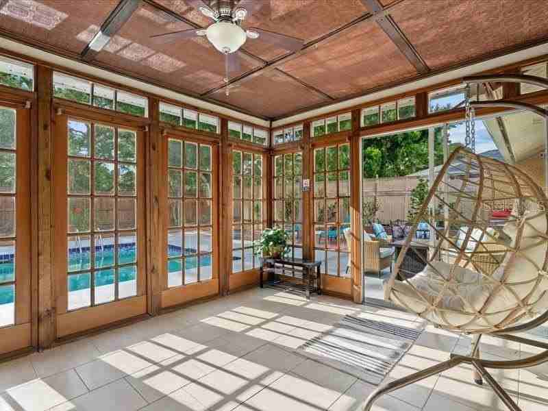 2226 Fairfield Ave - Photo 5 of 30