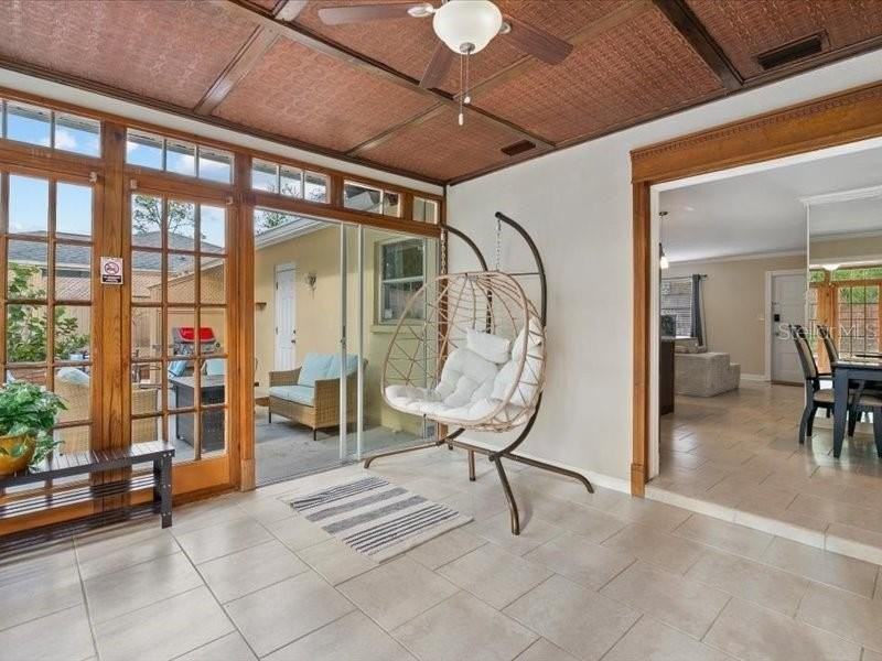 2226 Fairfield Ave - Photo 6 of 30