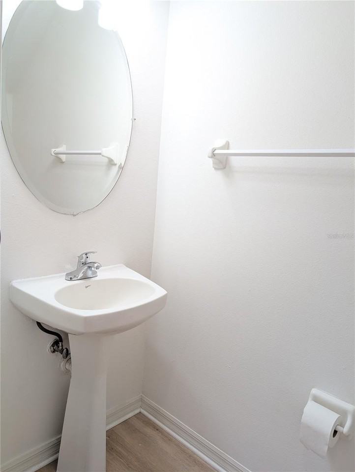 1076 Jonah Dr - Photo 6 of 16