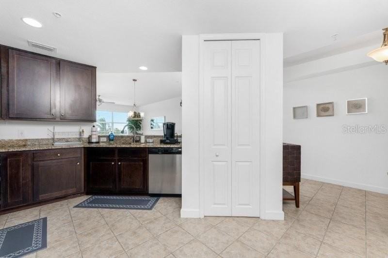 2001 Bal Harbor Blvd #2412 - Photo 7 of 50