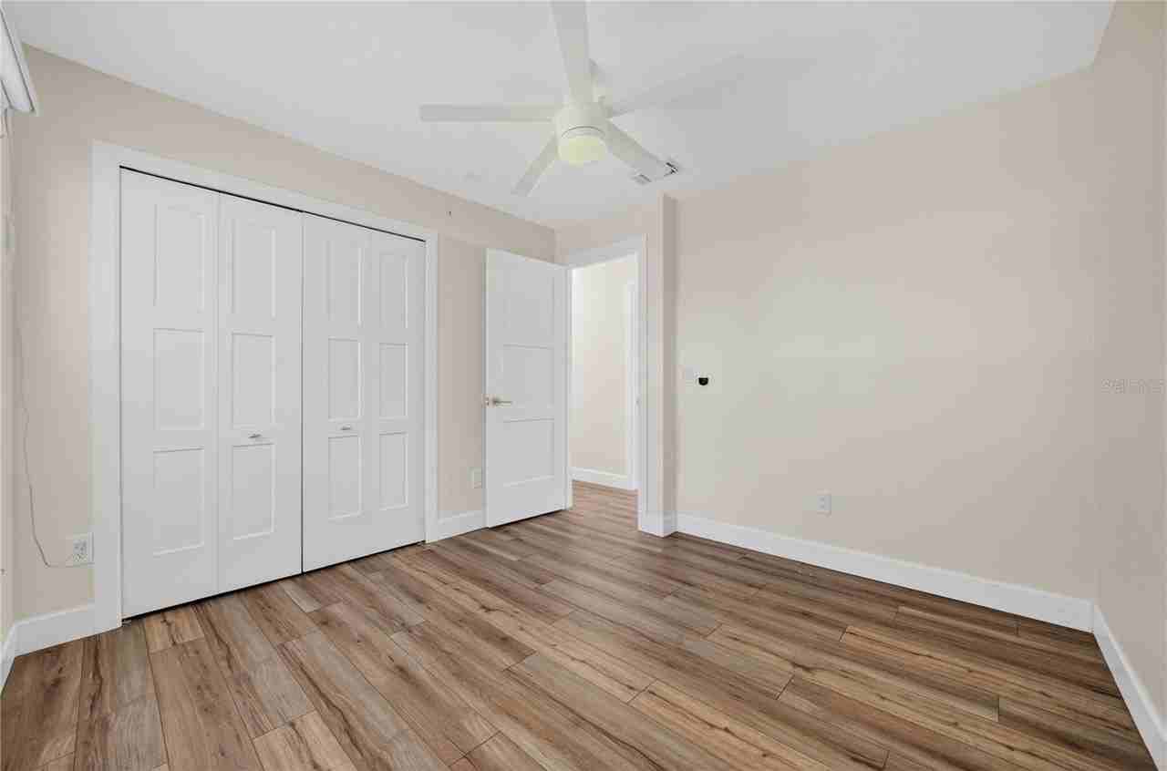 10748 Siena Dr - Photo 5 of 50