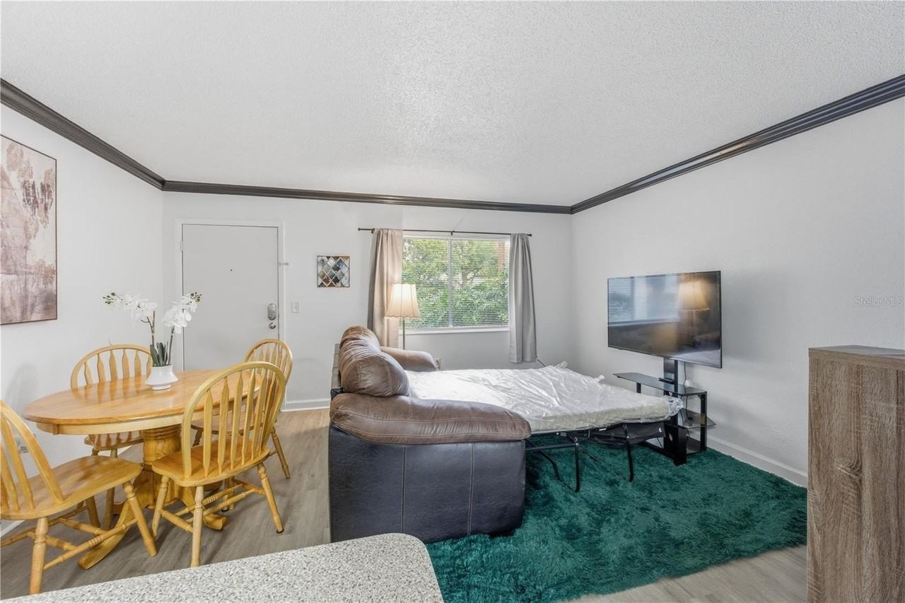 139 Oyster Bay Cir #160 - Photo 7 of 29