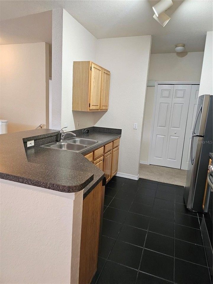 5979 Westgate Dr #1021 - Photo 6 of 18