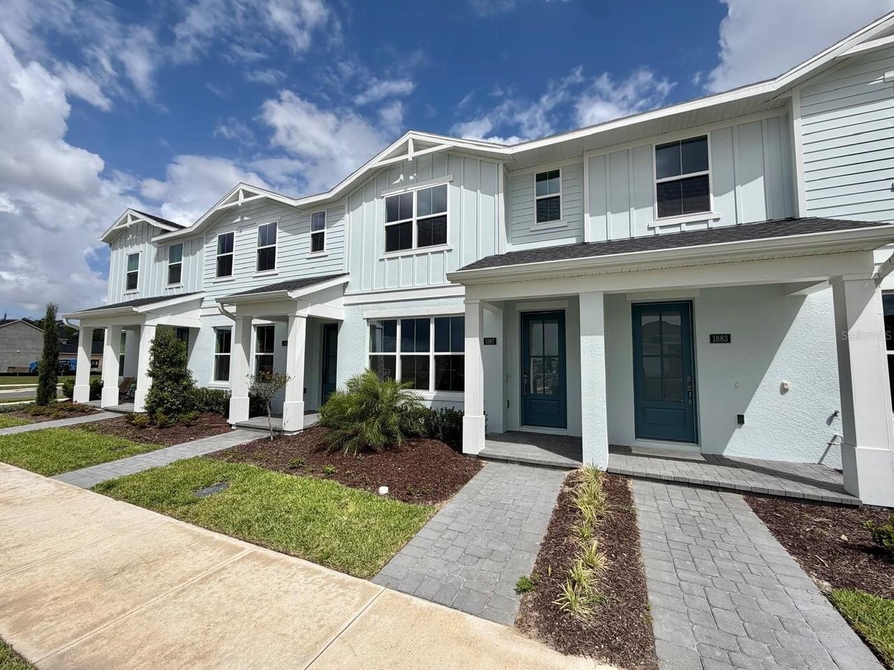 1887 Pinecliff Dr - Photo 3 of 34