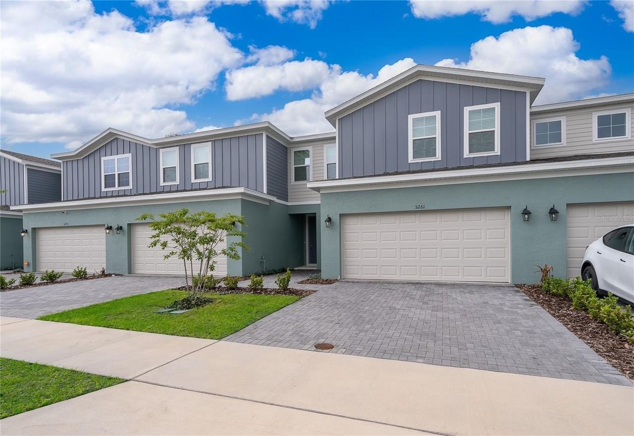 5261 Luisa Ct - Photo 3 of 32