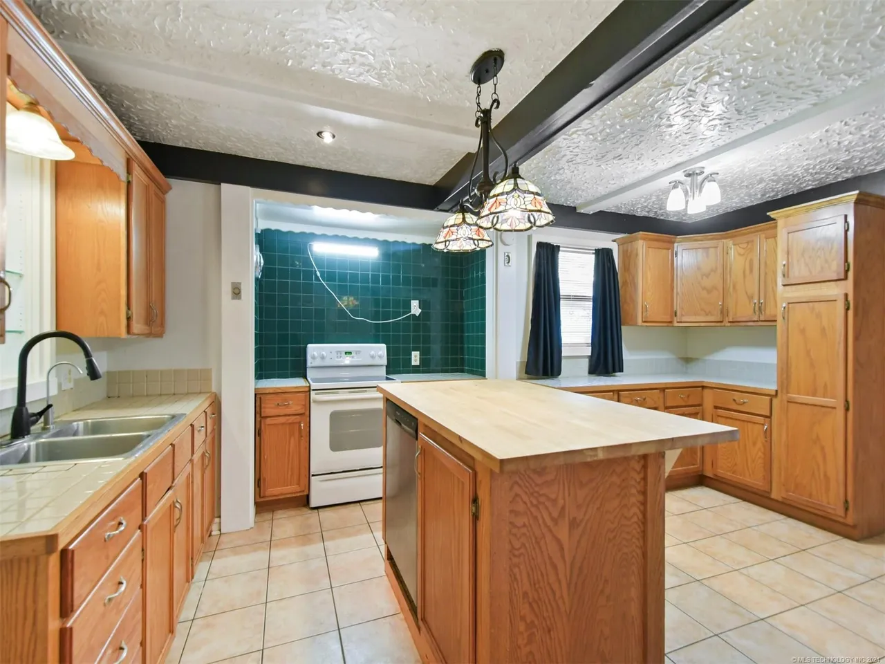 1716 1st Ave Sw #1 - Photo 3 of 23