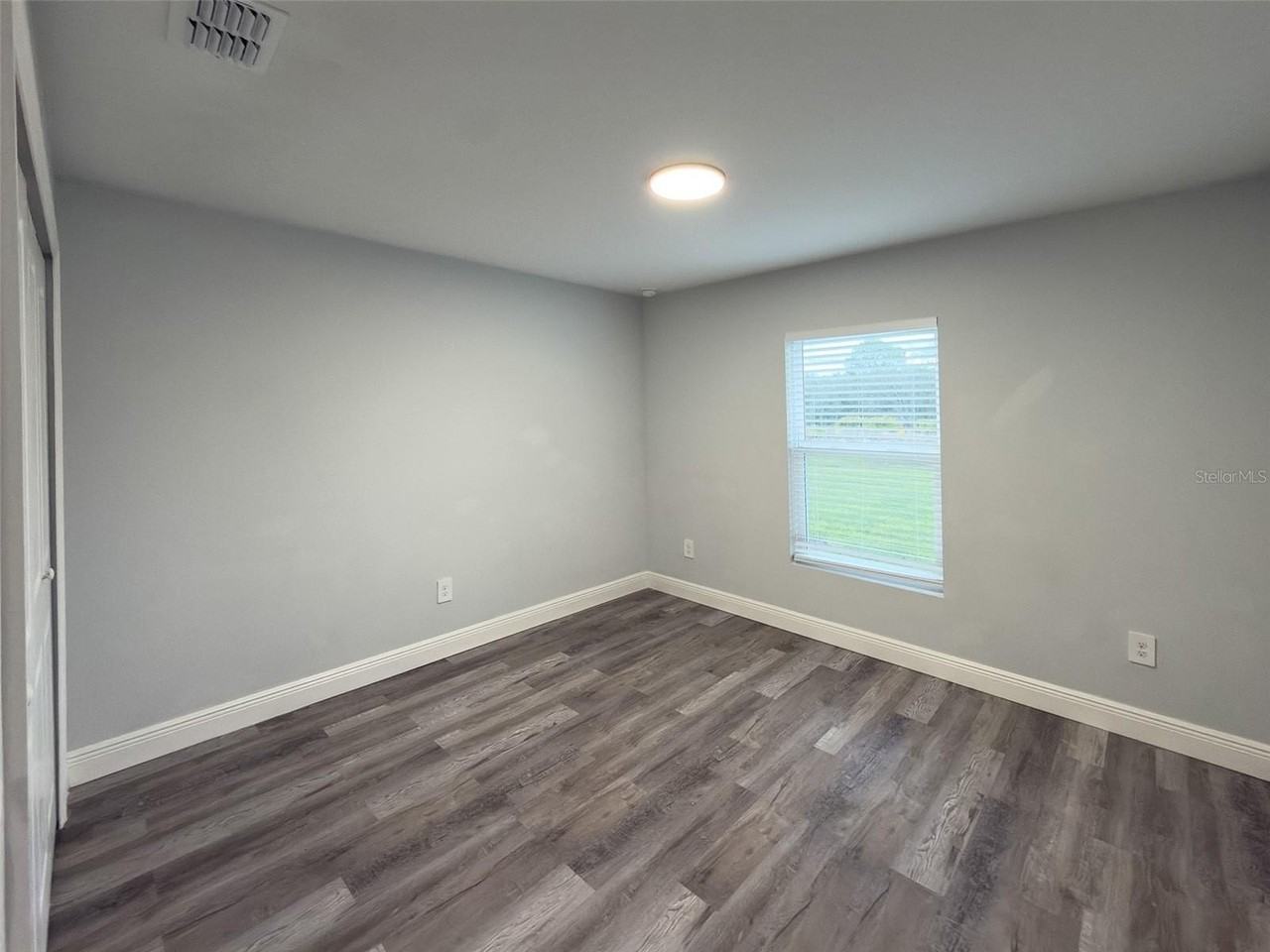 4700 Sunbeam St - Photo 7 of 8