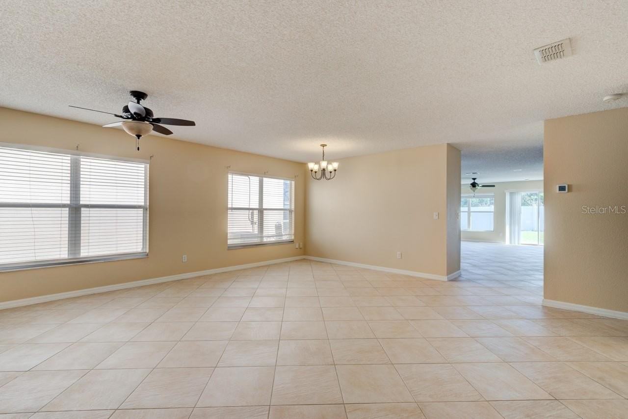 154 Bristol Forest Trl - Photo 7 of 26