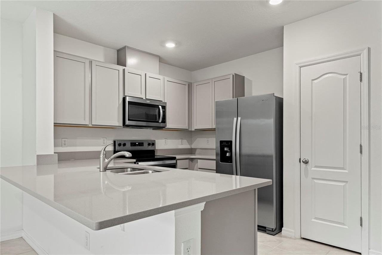 1773 Rock Elm Rd - Photo 5 of 30