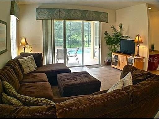 1031 Marcello Blvd - Photo 6 of 35