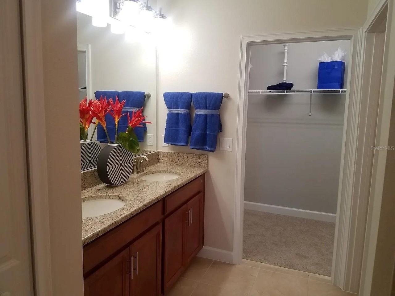 4908 Clock Tower Dr - Photo 5 of 35