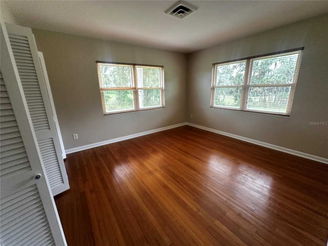 510 Sw 28th St - Photo 5 of 9