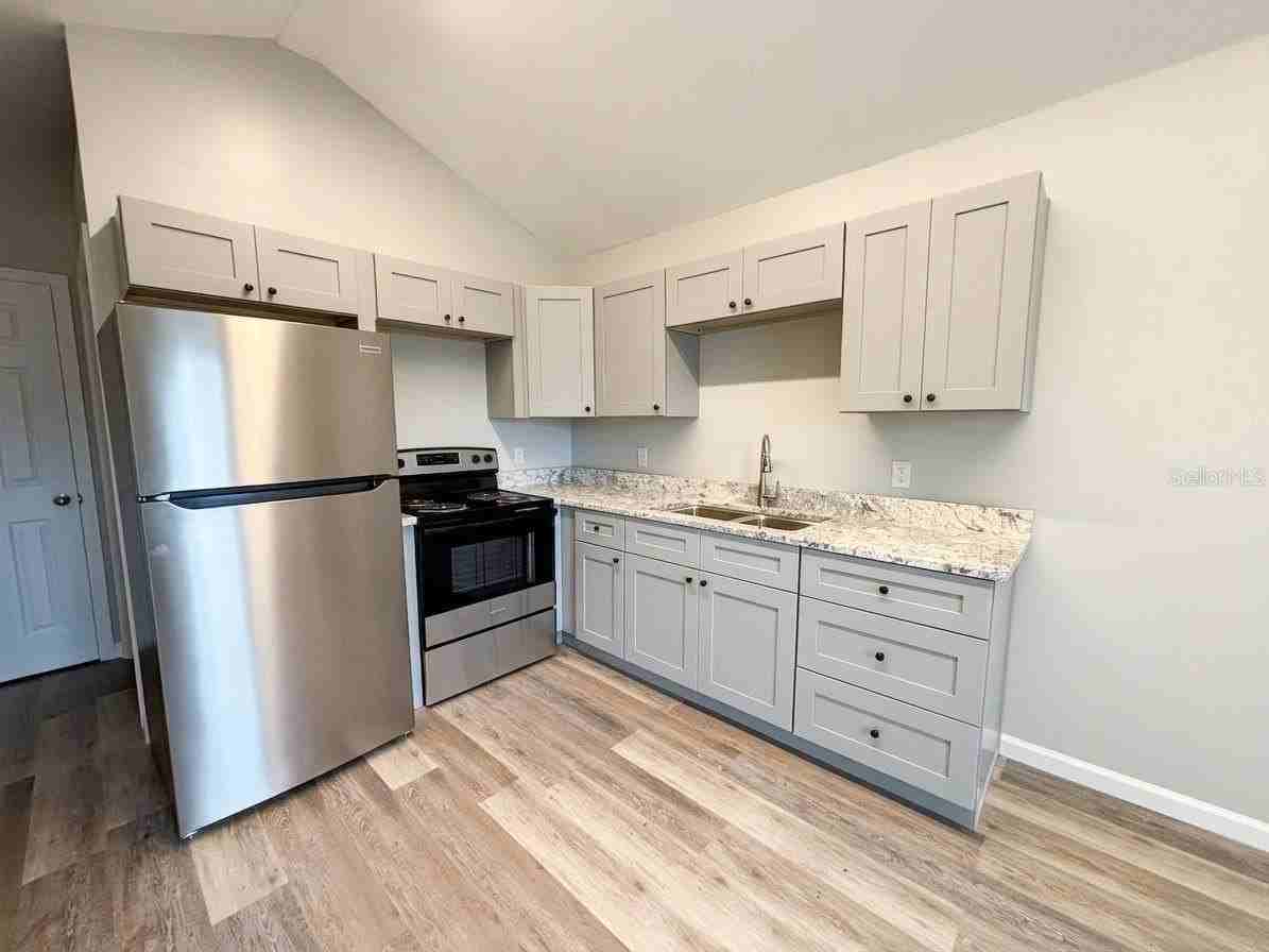 115 Avenue F Sw #B - Photo 6 of 8