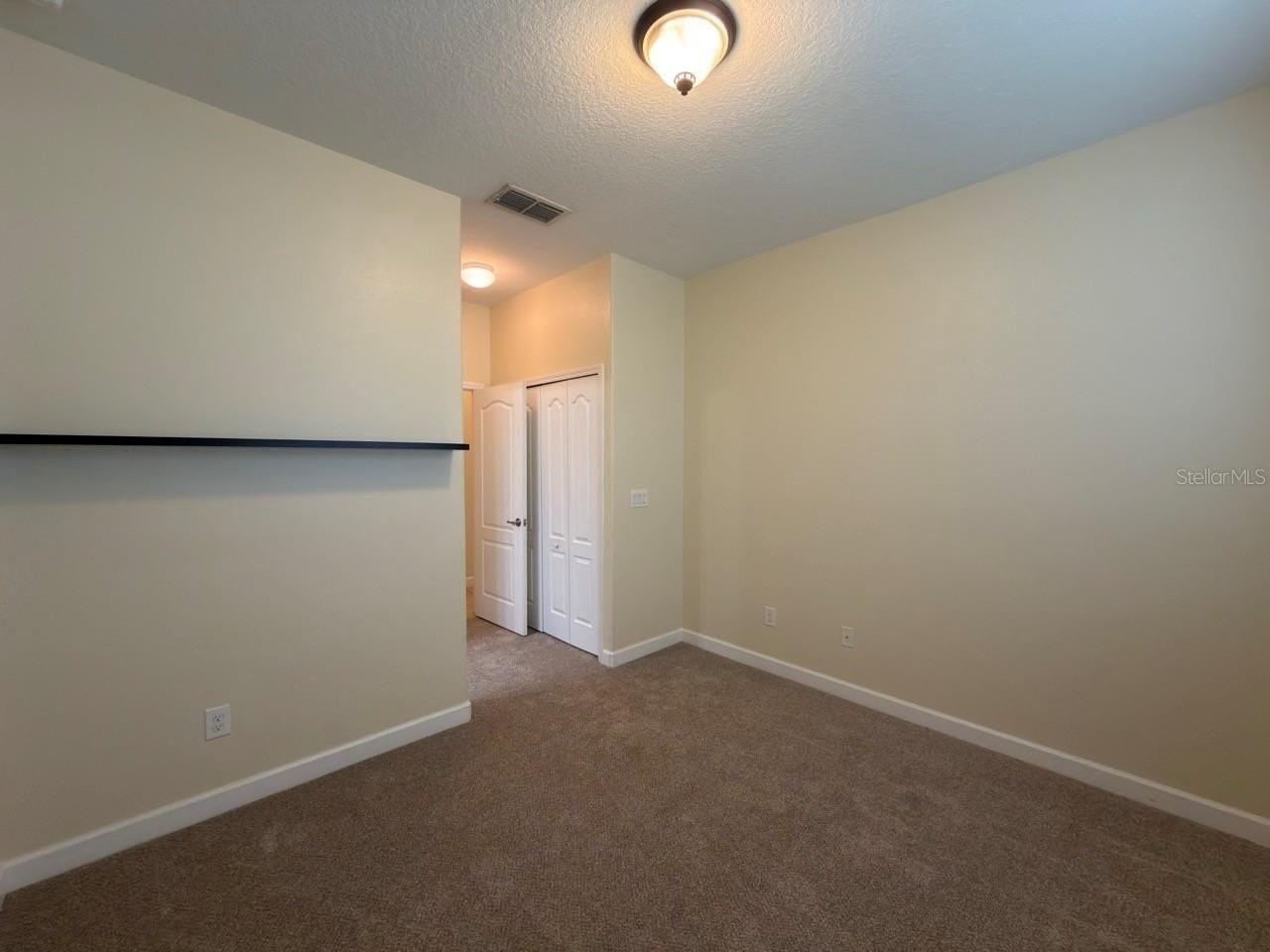 1106 Lattimore Dr - Photo 6 of 32