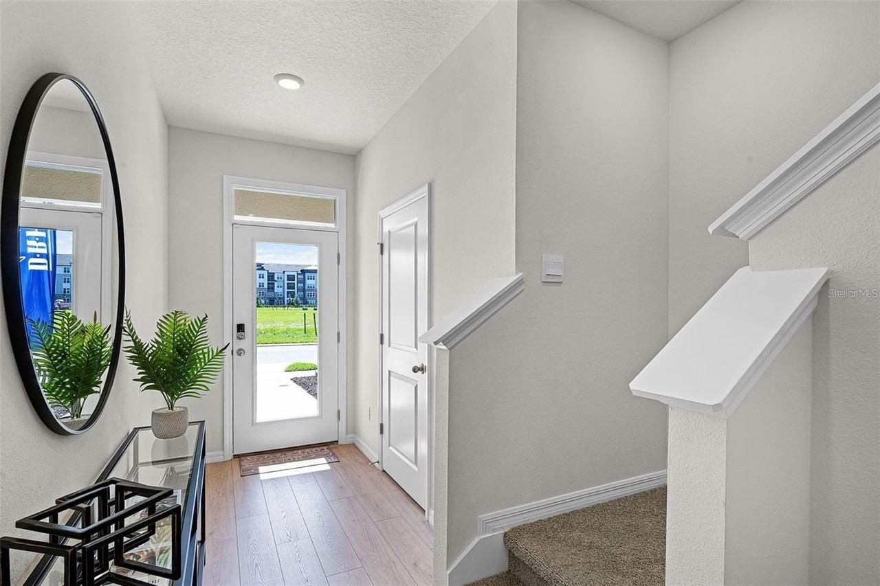 14385 Canvas St - Photo 3 of 17