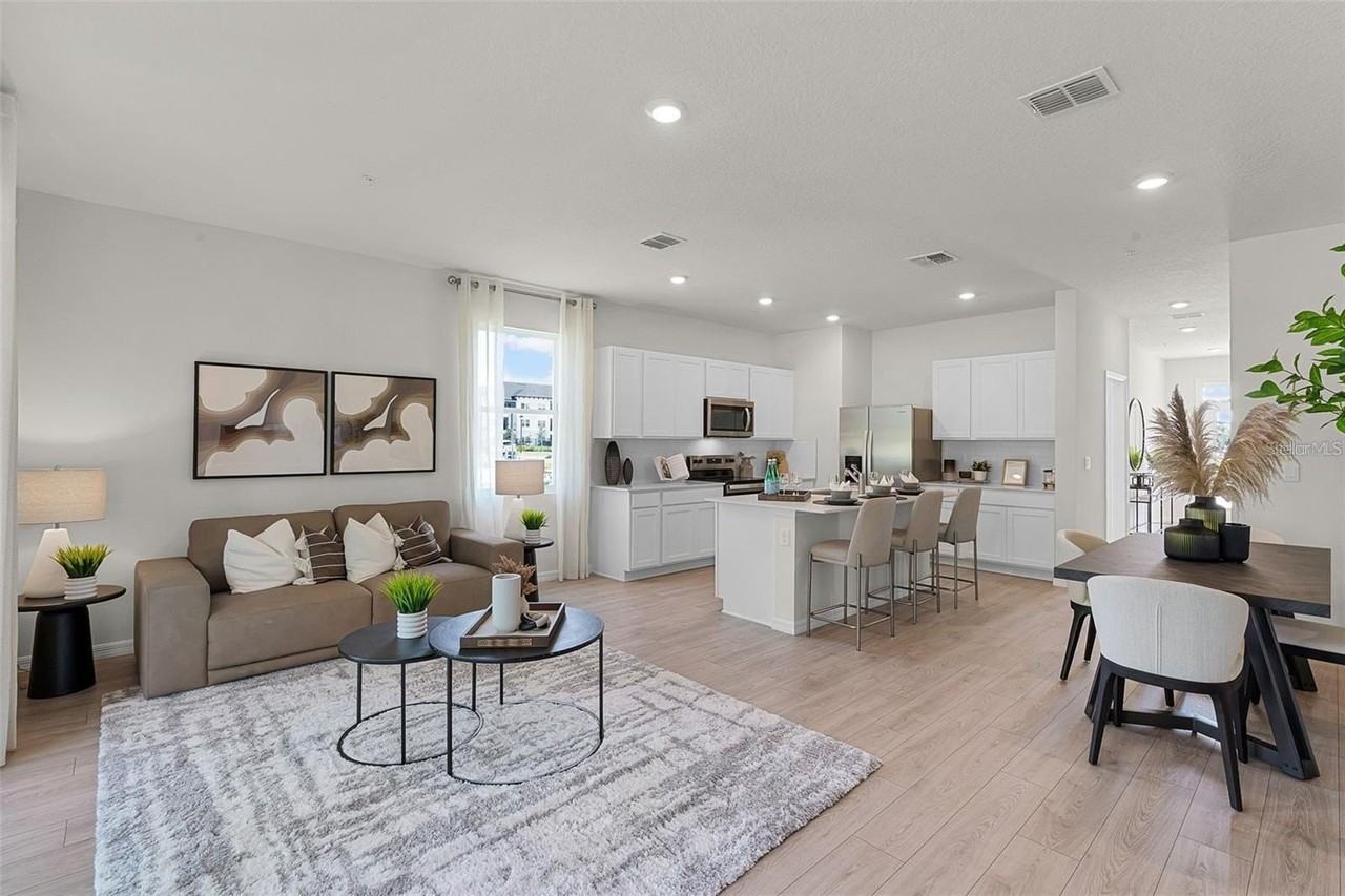 14385 Canvas St - Photo 6 of 17