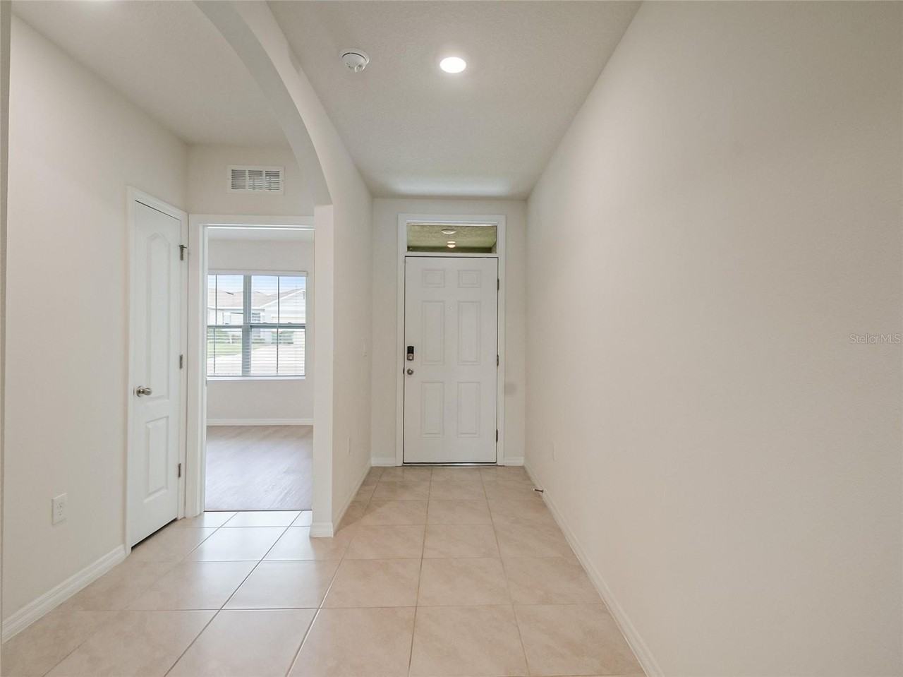 3630 Caspian St - Photo 4 of 44