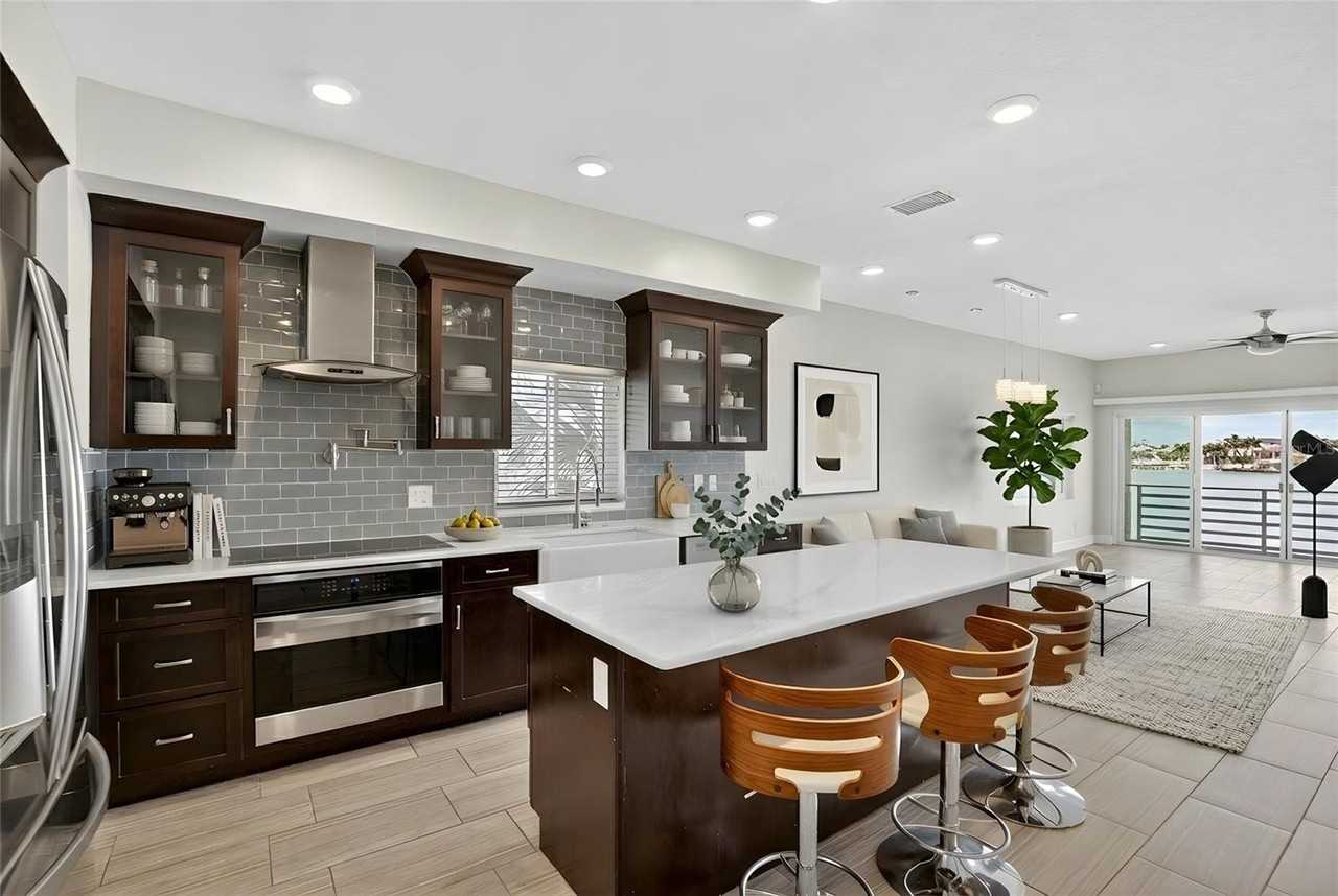 4639 Mirabella Ct - Photo 7 of 32