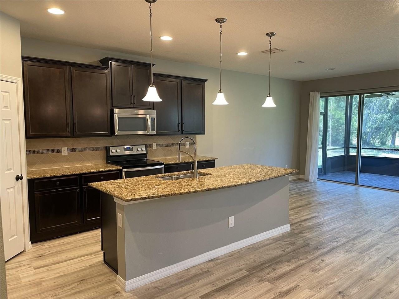 11019 55th Ct E - Photo 6 of 25