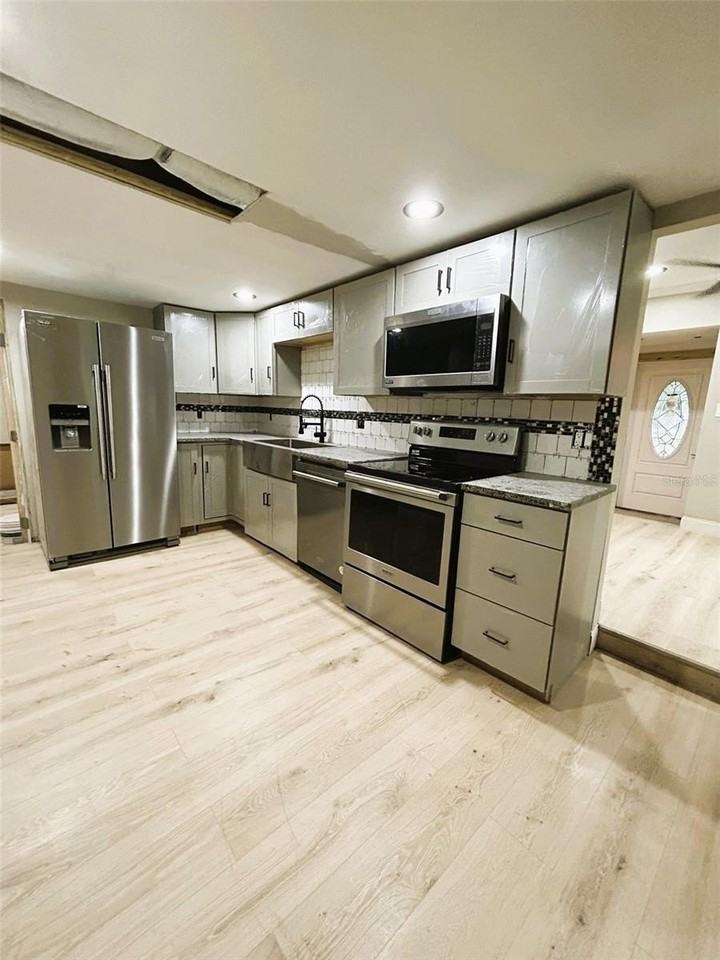 2310 21st St S - Photo 3 of 12