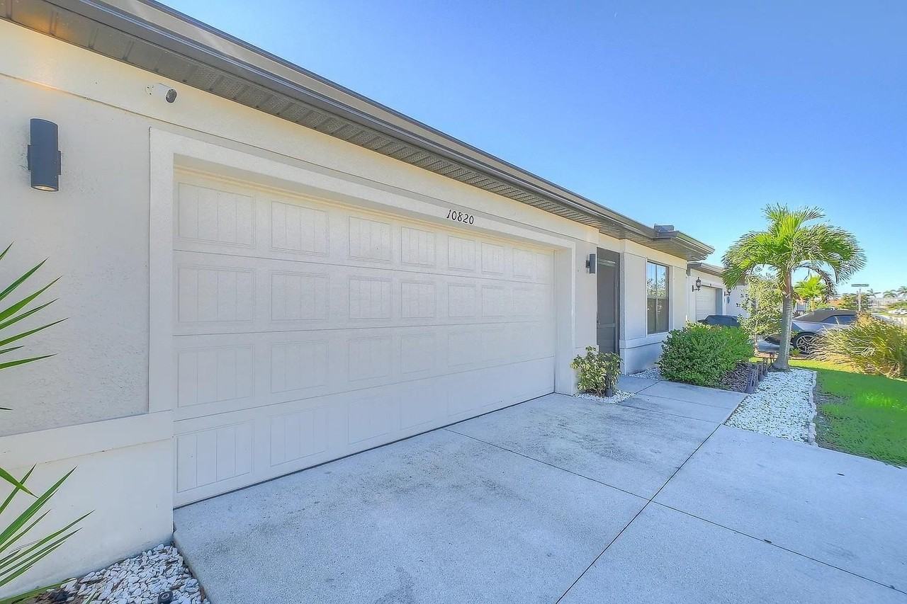 10820 Marlberry Way - Photo 4 of 30