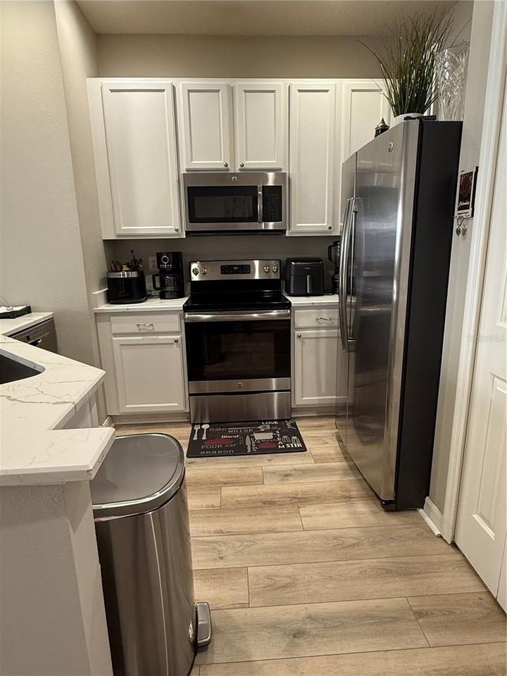 9410 Georgian Park Ln #110 - Photo 3 of 26