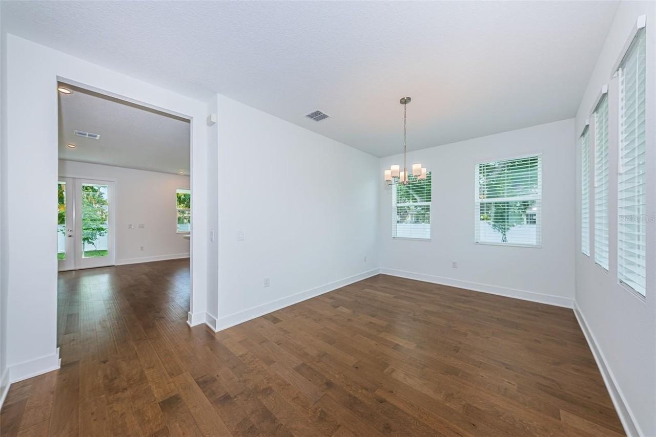 1701 25th Ave N - Photo 6 of 50