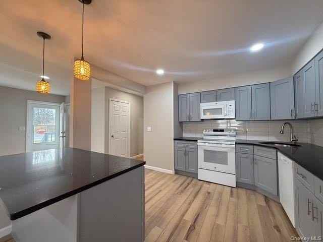 227 Whalesback Rd - Photo 7 of 19