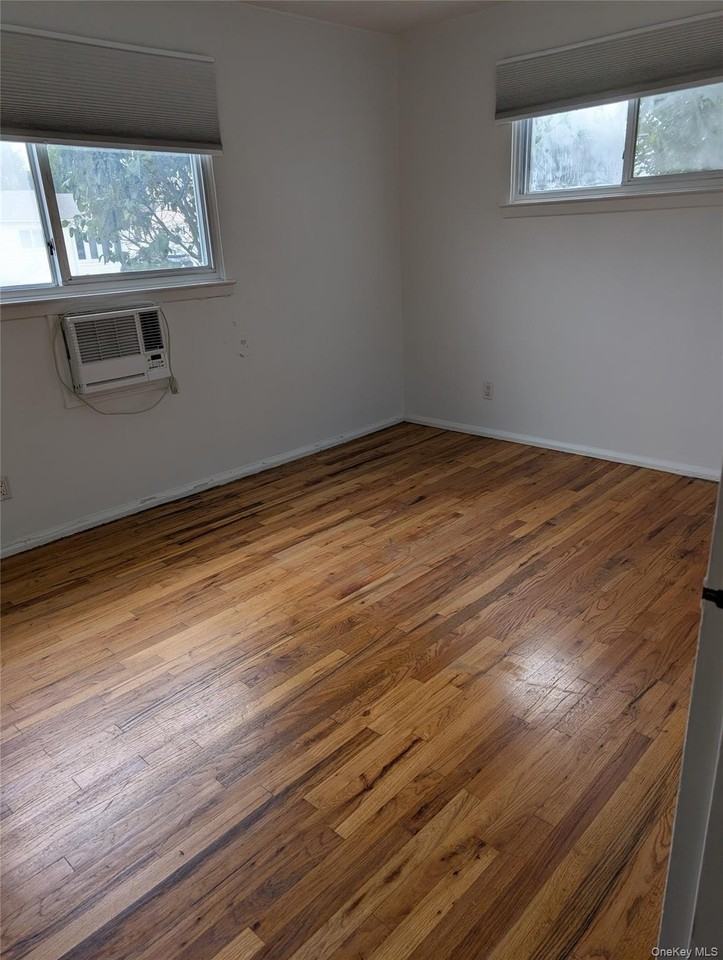 107 Morton Blvd - Photo 7 of 10