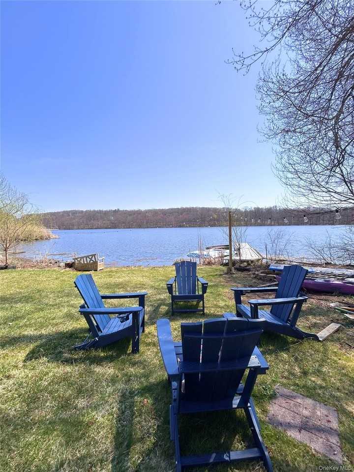 451 E Main St - Photo 2 of 20