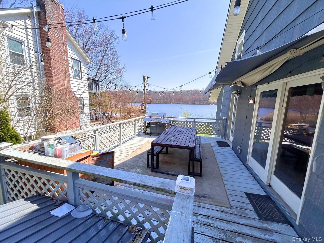 451 E Main St - Photo 4 of 20