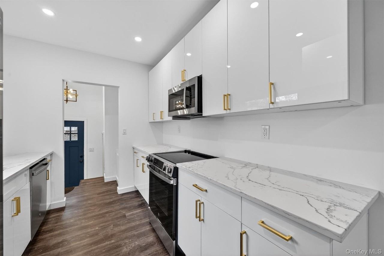 60 W Jeanibo Rd - Photo 2 of 9