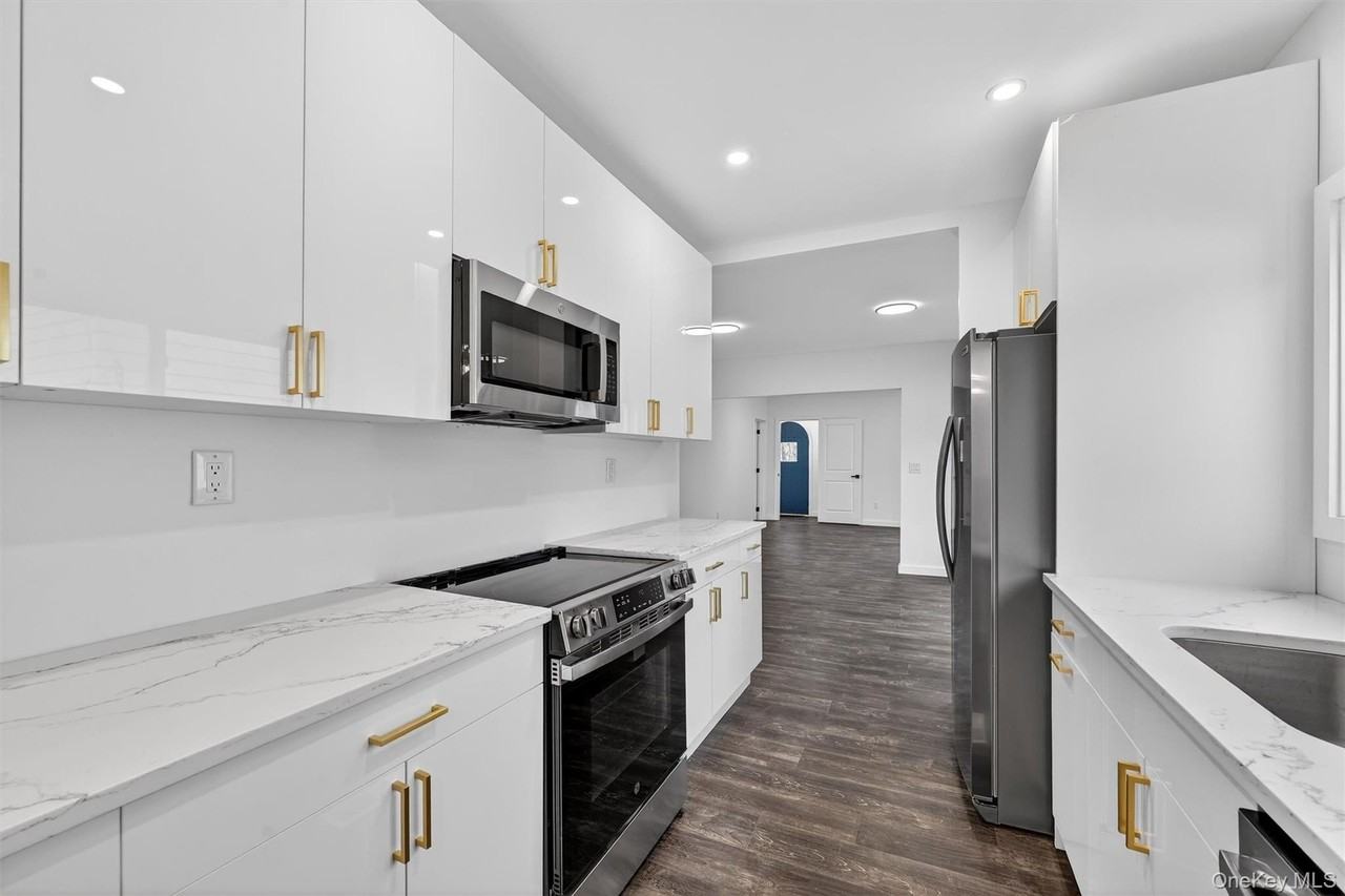 60 W Jeanibo Rd - Photo 3 of 9