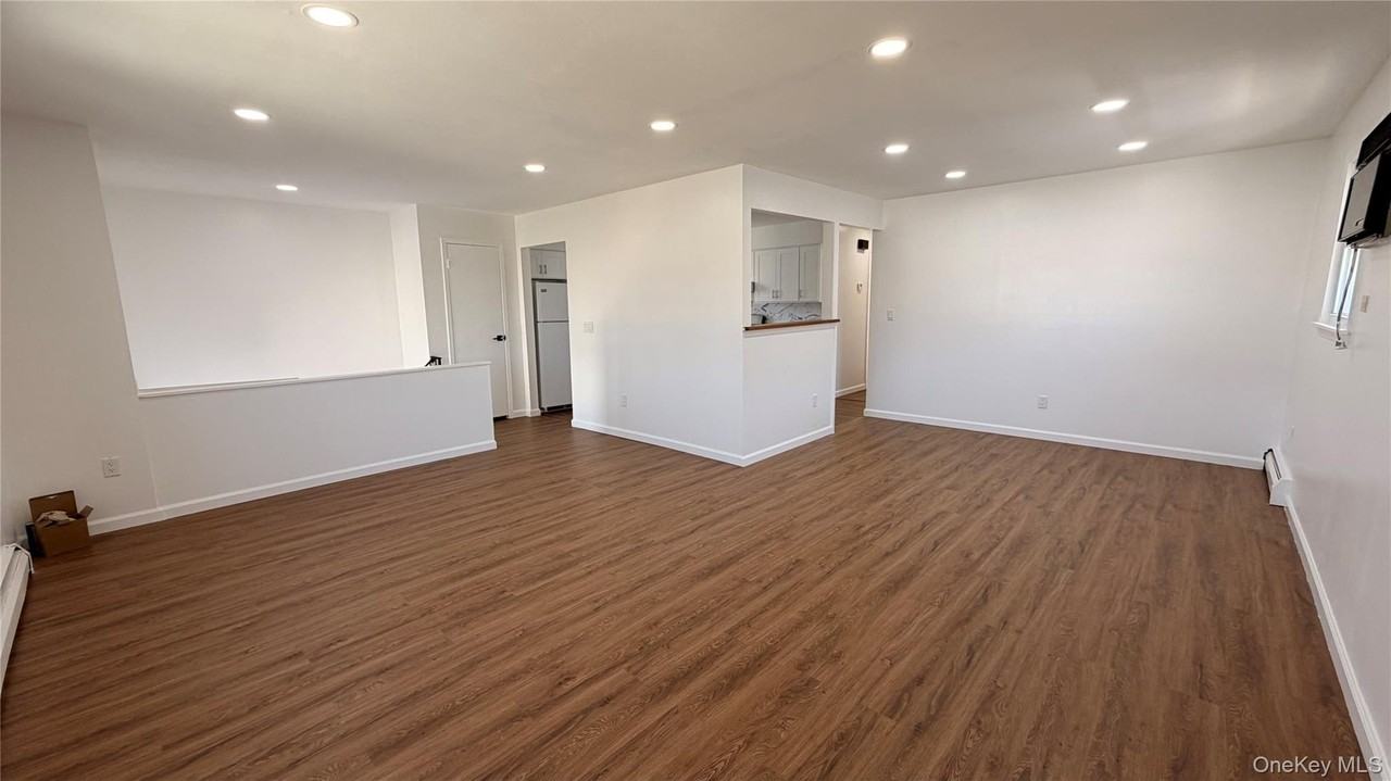 540 Oak St - Photo 4 of 19