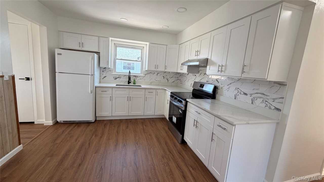 540 Oak St - Photo 7 of 19