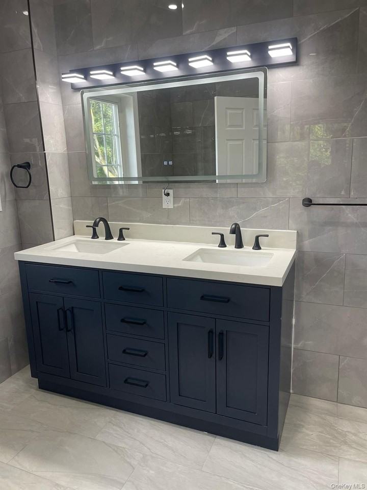 50 Vineyard Ave - Photo 2 of 43