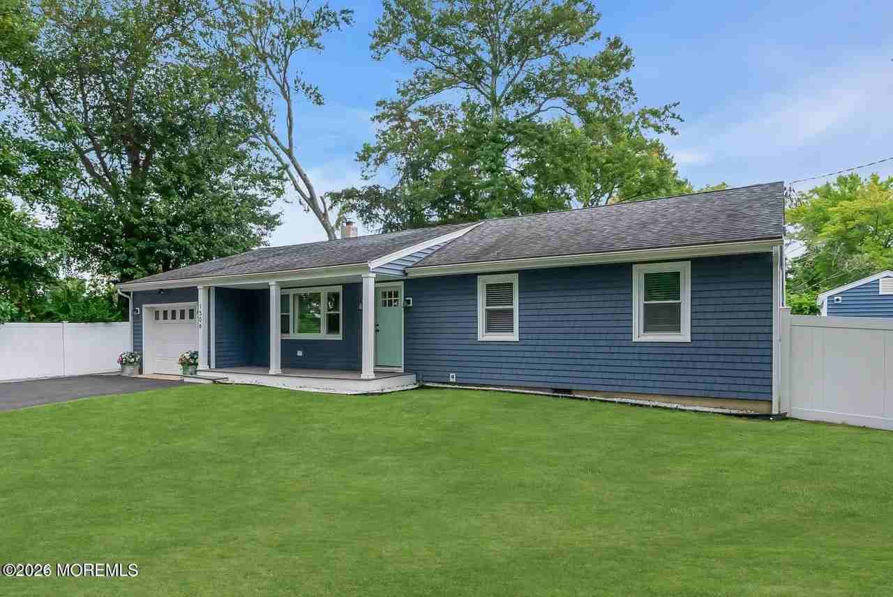 1506 Evergreen Ave - Photo 2 of 24