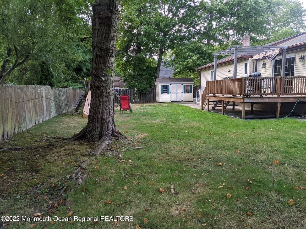1304 Franklin Ave - Photo 2 of 25