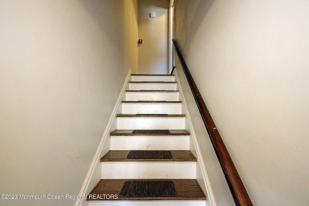 14 Oldfield Pl - Photo 3 of 17