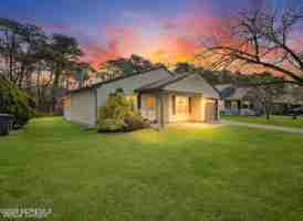 featured image of 17 Seaview Ave