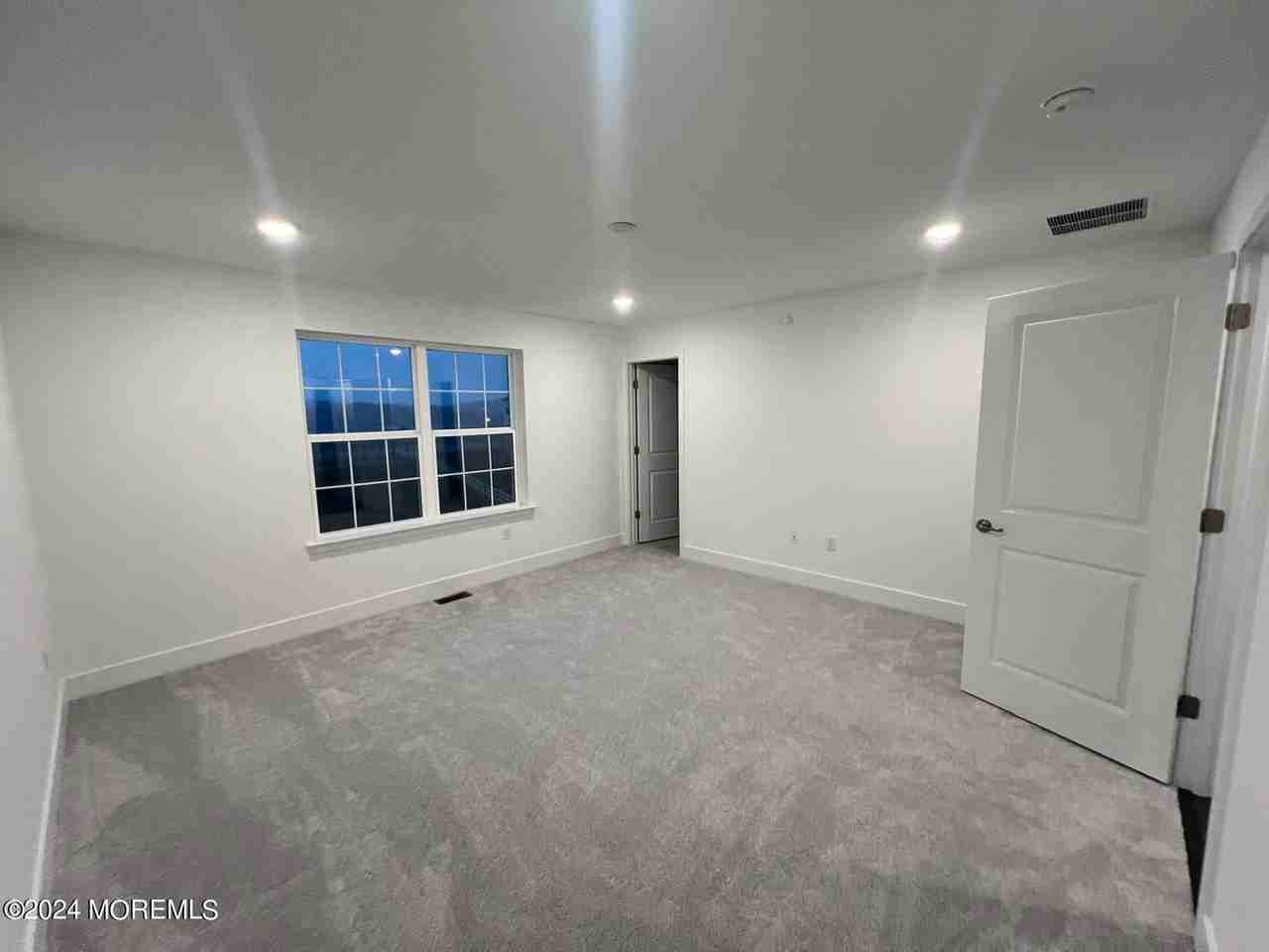 35 Crimson Dr - Photo 6 of 26