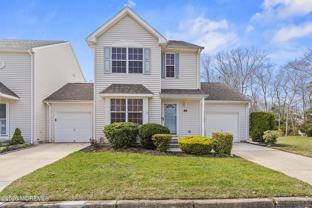 32 Pebble Beach Ln - Photo 1 of 1