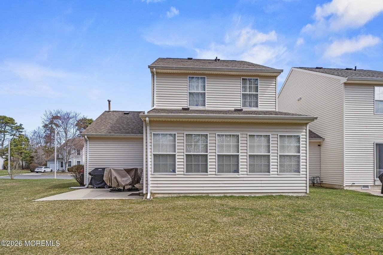 32 Pebble Beach Ln - Photo 4 of 30